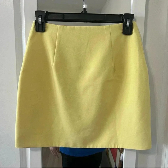 34 Song Of Style Gala Mini Skirt in Citrus Yellow - Picture 1 of 4